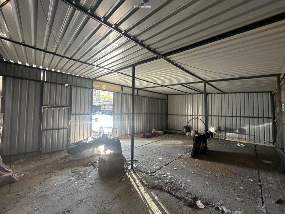 Tirane, jepet me qera magazine Kati 0, 80 m² 500 € (5 maji)