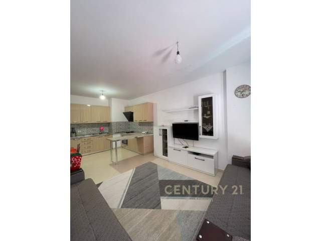 Tirane, jepet me qera apartament 2+1 Kati 1, 100 m² 350 Euro (Fresku)