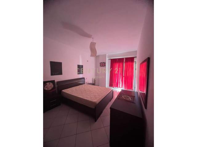 JAPIM ME QIRA APARTAMENT 2+1+2, NE ASTIR, 84 M2, Kati 2, 350 Euro (Astir)