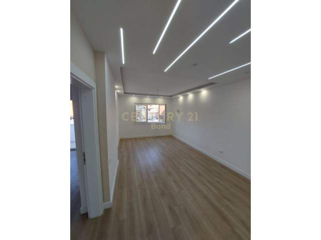 SHESIM 2+1 TE  BRRYLI BRENDA UNAZES, Kati 4, 110.000 Euro (Brryli)