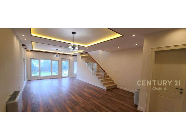 LIQENI I FARKES,SHITET VILE 3-KATESHE E BASHKANGJITUR, 367 m² 513.000 Euro (FARKE)