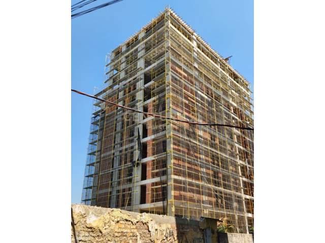 PRANE RRUGES SE DIBRES, NE FILLIM TE RRUGES NJAZI MEKA SHITET APARTAMENT 2+1,  92 m² 77.962 Euro (Rruga e Dibres)