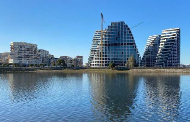 Tirane, shitet apartament 3+1+A+BLK Kati 8, 180 m² 2.400 Euro/m2 (Lake VIEW-liqeni artificial)