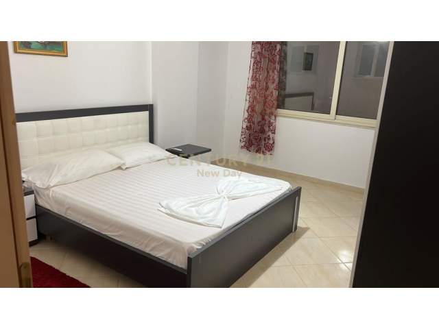 DURRES PLAZH,Shitet apartament 1+1 me pamje nga deti, i mobiluar,Kati 3, 70 m² 74.000 Euro