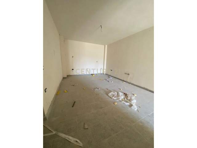 Golem, shitet apartament 1+1+BLK Kati 4, 82 m² 70.000 Euro (Golem)