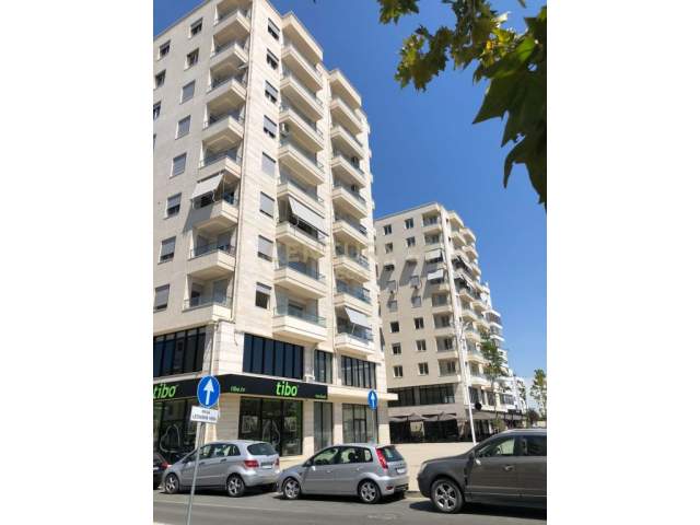 Durres, shitet apartament 2+1+BLK Kati 7, 105 m² 126.000  (Rruga e re e Portit Durrës, Albania)