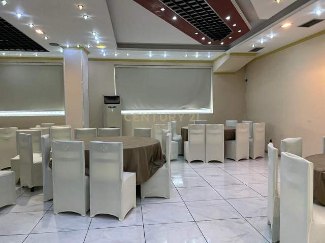 Tirane, shitet bar-resorant Kati 0, 220 m² 500.000 Euro (Don Bosko)