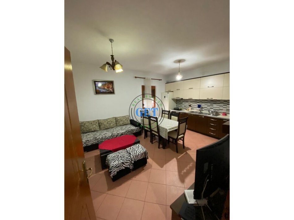 jepet me qera 1 Katshe Kati 2, 80 m² 300 €