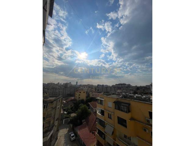 Tirane, shes apartament 1+1+BLK Kati 7, 70 m² 78.000 Euro (Brryli)