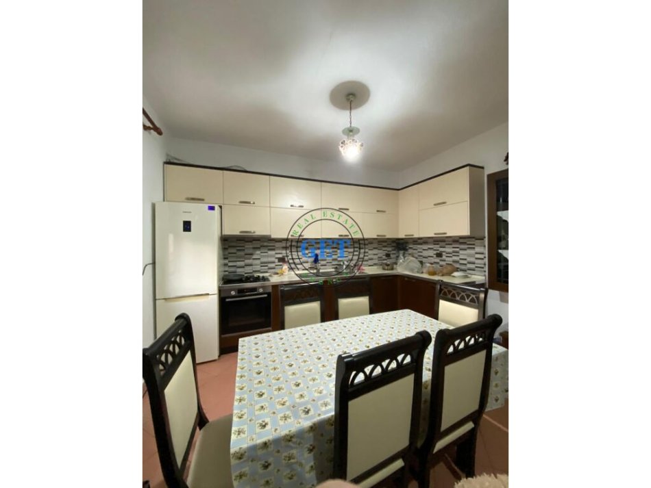 jepet me qera 1 Katshe Kati 2, 80 m² 300 €