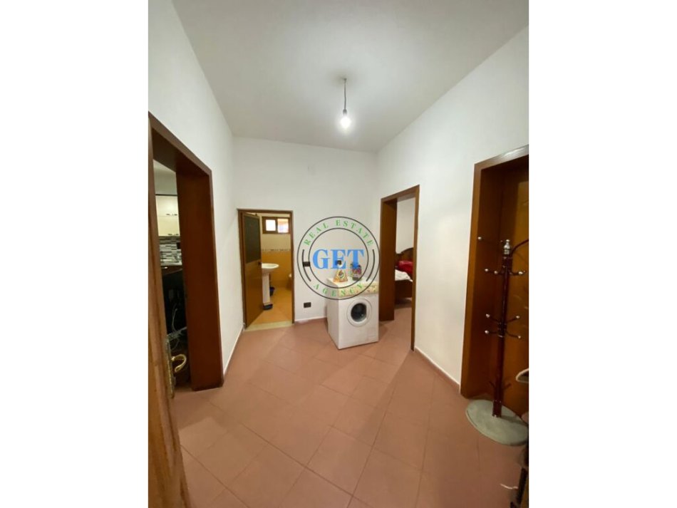 jepet me qera 1 Katshe Kati 2, 80 m² 300 €