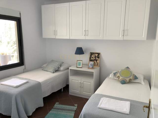 Golem, shitet apartament 2+1 ne plazh i arreduar, Kati 3, 92 m² 75.000 Euro