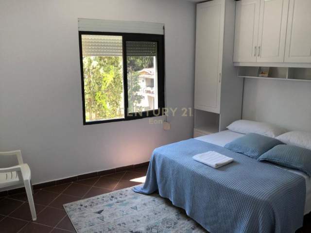 Golem, shitet apartament 2+1 ne plazh i arreduar, Kati 3, 92 m² 75.000 Euro