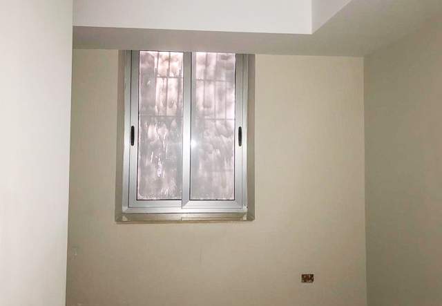 Tirane, jepet me qera ambjent biznesi 50 m² 80.000 Leke