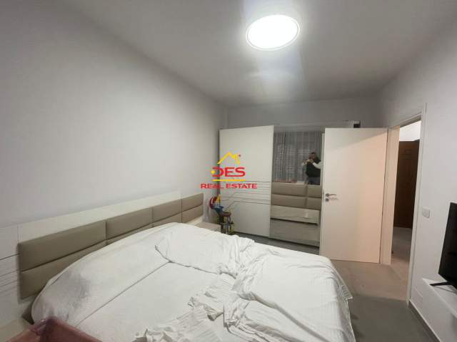 Vlore, jepet me qera apartament 1+1+A+BLK Kati 5, 74 m² 300 Euro (Rruga Çamëria, Vlorë)