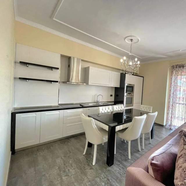 Tirane, shes apartament 2+1+A+BLK Kati 8, 112 m² 1.980.000 Euro (komuna e parisit)