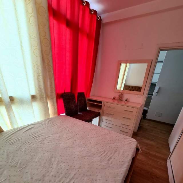 Tirane, jepet me qera apartament 1+1+BLK Kati 2, 53 m² 580 Euro (Rruga Komuna e Parisit)