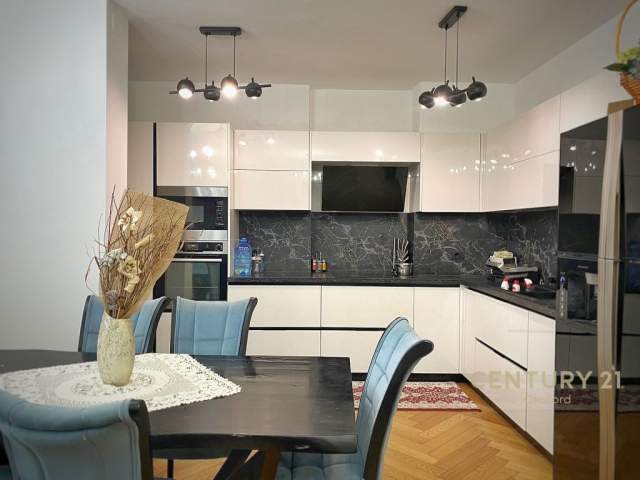 SHITET 2+1+2 I MOBILUAR PRANE DELIJORGJIT!! 107 m² 198.000 Euro