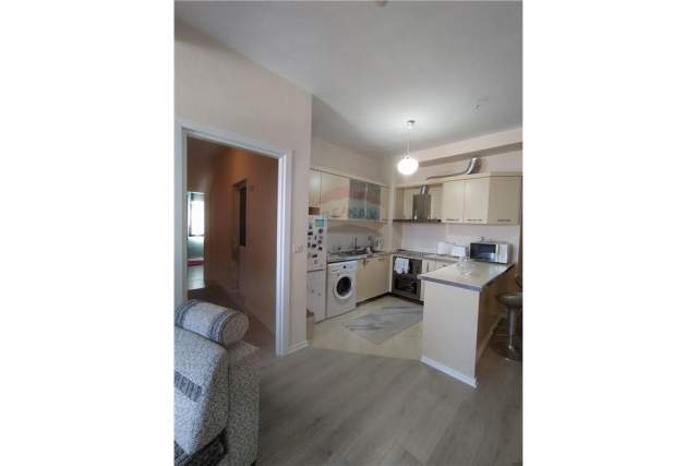 Tirane, shitet apartament 2+1+BLK Kati 5, 89 m² 130.000 Euro (Rruga e Dibres)