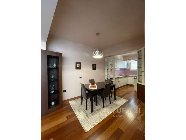 Tirane, shitet apartament 2+1+BLK Kati 2, 90 m² 185.000 Euro (Komuna e Parisit)