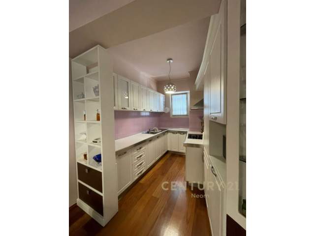 Tirane, shitet apartament 2+1+BLK Kati 2, 90 m² 185.000 Euro (Komuna e Parisit)