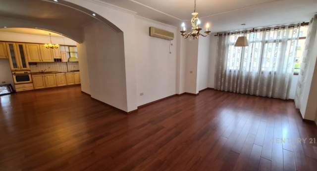 Tirane, shes apartament 2+1+BLK Kati 2, 125 m² 200.000 Euro (bulevardi zogu 1)