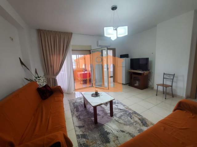 Durres, jepet me qera apartament 1+1+A 60 m² 220 Euro