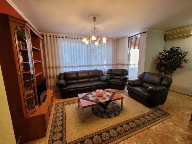 Tirane, jepet me qera apartament 1+1+BLK 70 m² 400 Euro (rruga e kosovareve)