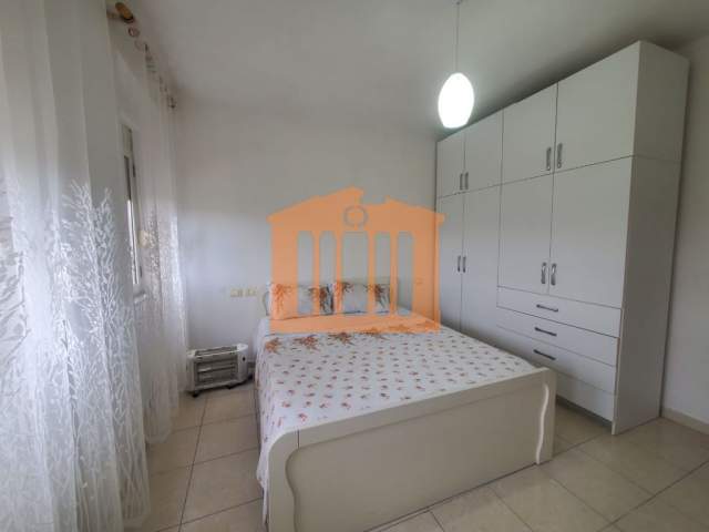 Durres, jepet me qera apartament 1+1+A 60 m² 220 Euro