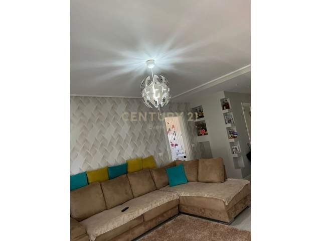 Tirane, jepet me qera apartament 2+1+BLK Kati 7, 80 m² 400 Euro (Astir)