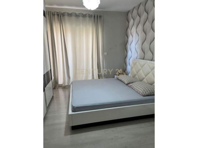 Tirane, jepet me qera apartament 2+1+BLK Kati 7, 80 m² 400 Euro (Astir)