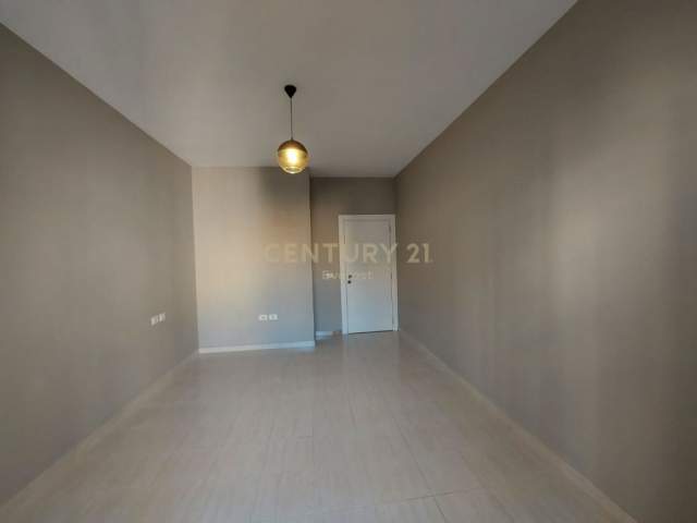 UNAZA E RE, SHITET APARTAMENT 1+1, Kati 5, 68 m² 68.000 Euro