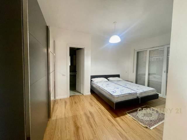 SHITET APARTAMENT 2+1+2, ZOGU I ZI, 105 m2, 165.000 Euro