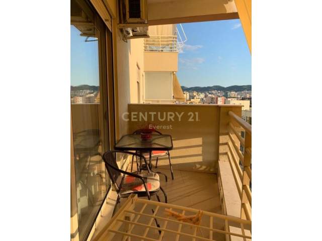 Tirane, jepet me qera apartament 2+1+BLK Kati 9, 75 m² 500 Euro (Hipoteka)