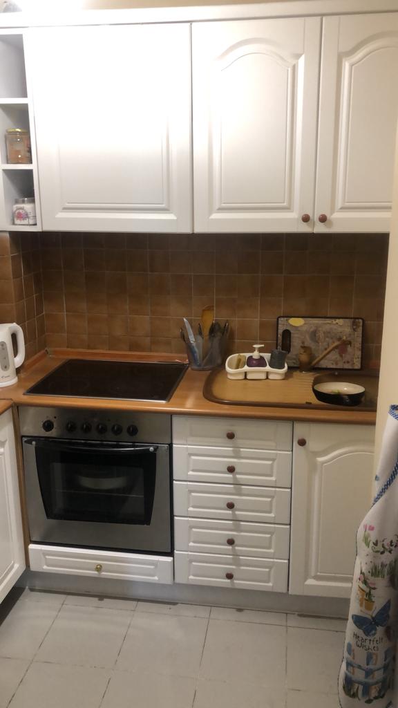 Tirane, jepet me qera apartament 2+1+BLK Kati 4, 117 m² 750 Euro (rruga Nikolla Tupe)