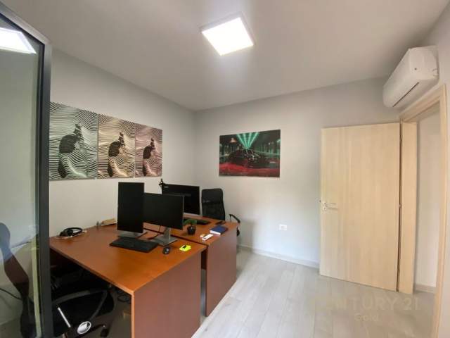 Tirane, jepet me qera ambjent biznesi Kati 2, 56 m² 500 Euro (Rruga e Kosovareve Tirana, Albania)