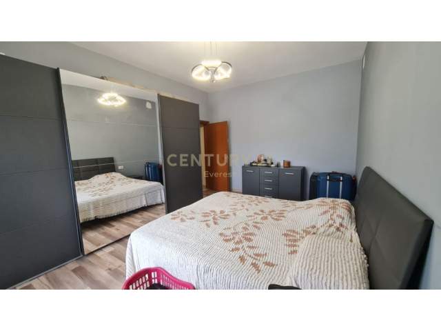 Tirane, shes apartament 3+1+BLK Kati 2, 160 m² 179.000 Euro (Gjimnazi Cajupi)
