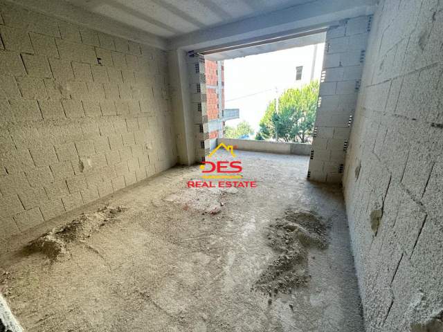Vlore, shitet apartament 2+1+BLK Kati 2, 81 m² 1.000 Euro/m2 (Rruga Dhimiter Konomi, Vlore)