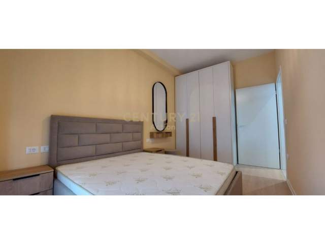 Tirane, jepet me qera apartament 1+1 Kati 8, 69 m² 500 Euro (21 Dhjetori)