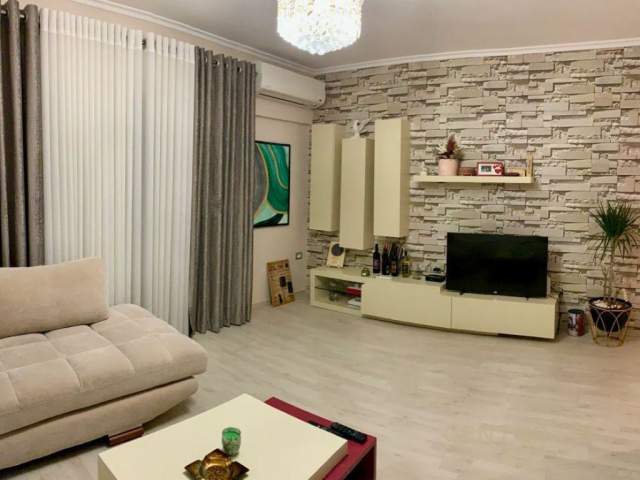 Tirane, shitet apartament 3+1+BLK Kati 3, 130 m² 170.000 Euro (kodra e diellit)