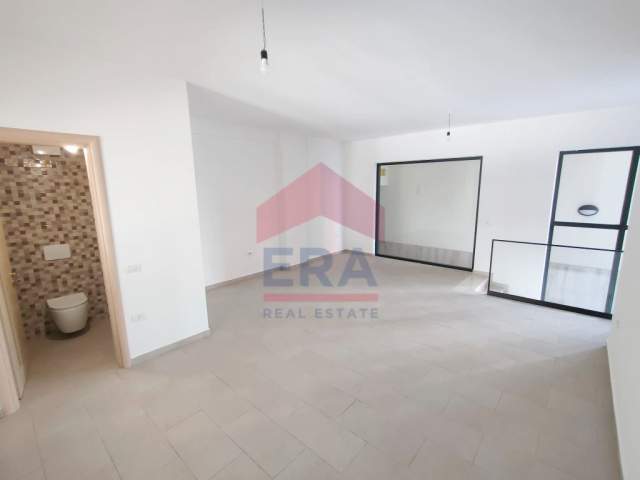 📌Tirane, jepet me qera ambjent biznesi 45 m² 270 Euro