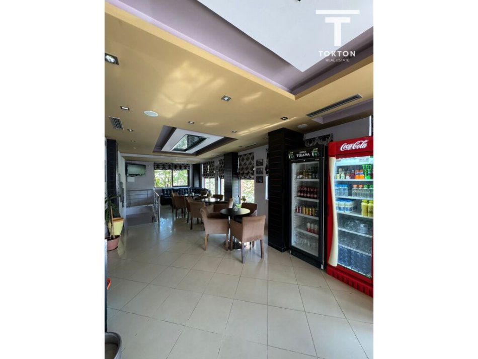 Tirane, shitet ambjent biznesi Kati 1, 134 m² 335.000 € (Kinostudio, Tiranë, TT 1454)