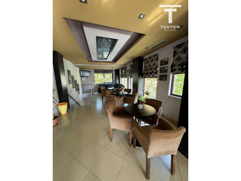 Tirane, shitet ambjent biznesi Kati 1, 134 m² 335.000 € (Kinostudio, Tiranë, TT 1454)