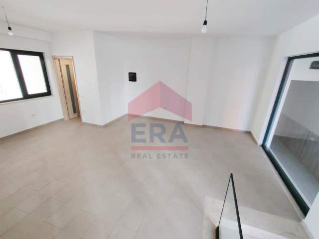 📌Tirane, jepet me qera ambjent biznesi 45 m² 270 Euro