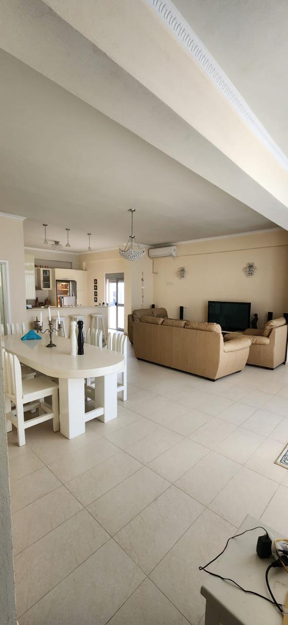 Penthouse në shitje, Sarandë