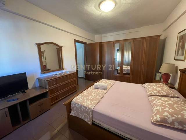 Tirane, jap me qera apartament 1+1+BLK Kati 3, 75 m² 450 Euro (rruga kavajes)