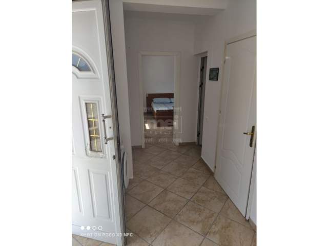 Tirane, shes apartament 1+1+BLK Kati 5, 169 m² 100.000 Euro (Medreseja)