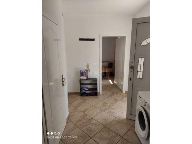 Tirane, shes apartament 1+1+BLK Kati 5, 169 m² 100.000 Euro (Medreseja)