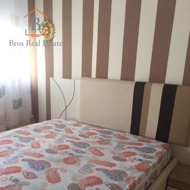 Tirane, jepet me qera apartament 2+1 Kati 4, 85 m² 450 Euro (Tek Lulishtja)