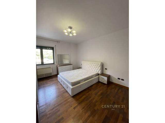 Tirane, shitet apartament 2+1+BLK Kati 3, 141 m² 245.000 Euro (liqeni)